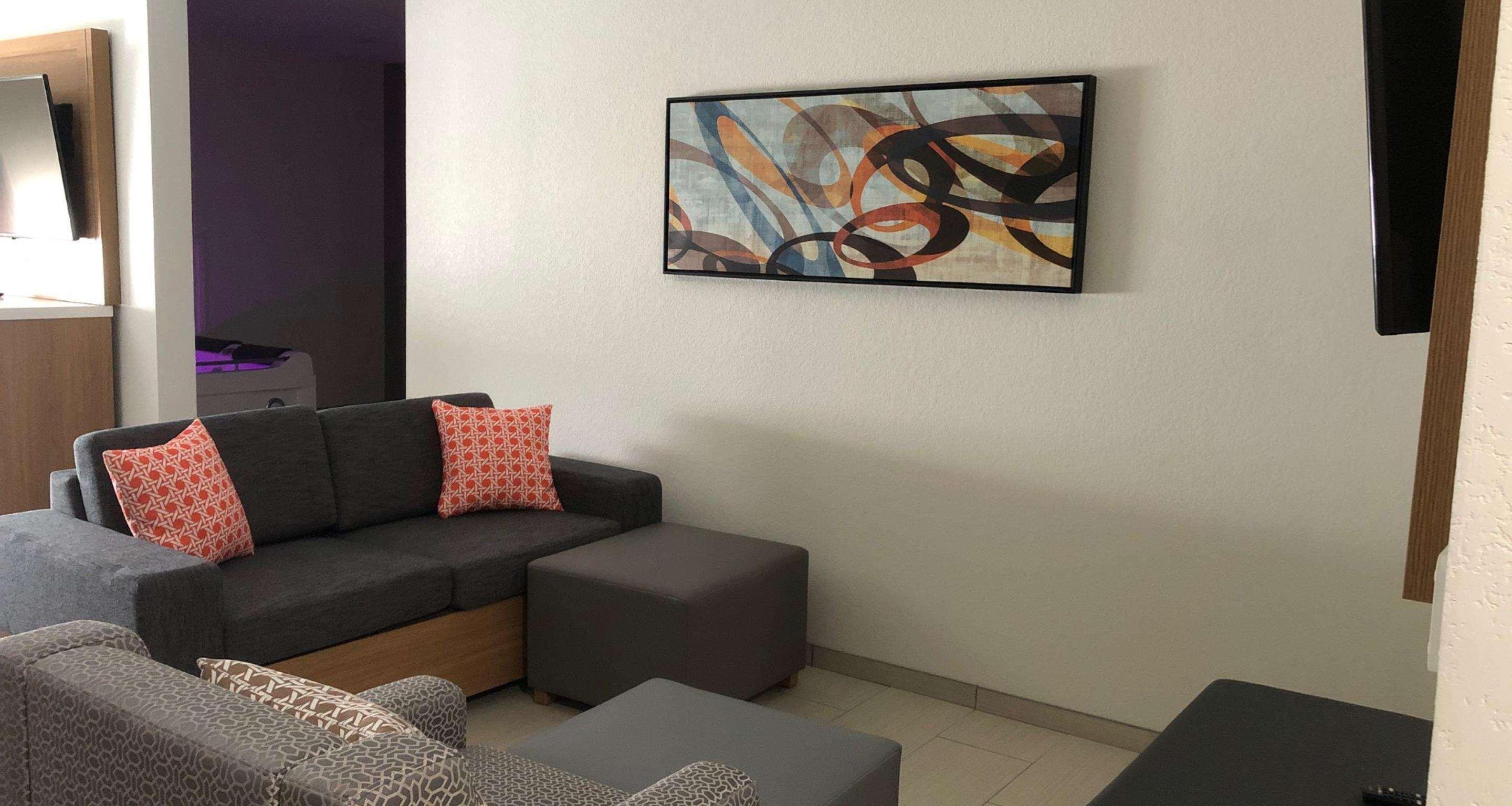 La Quinta Inn & Suites By Wyndham Coralville Iowa City ภายนอก รูปภาพ