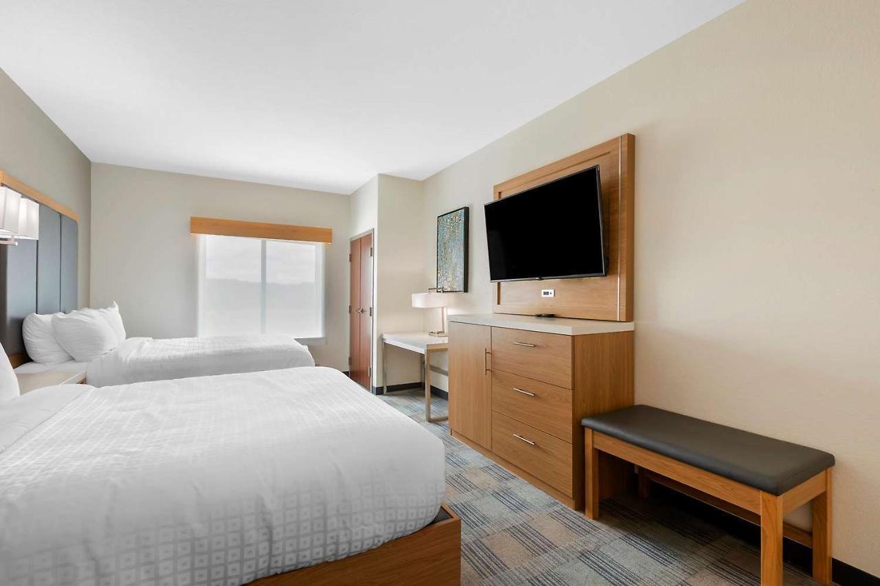 La Quinta Inn & Suites By Wyndham Coralville Iowa City ภายนอก รูปภาพ