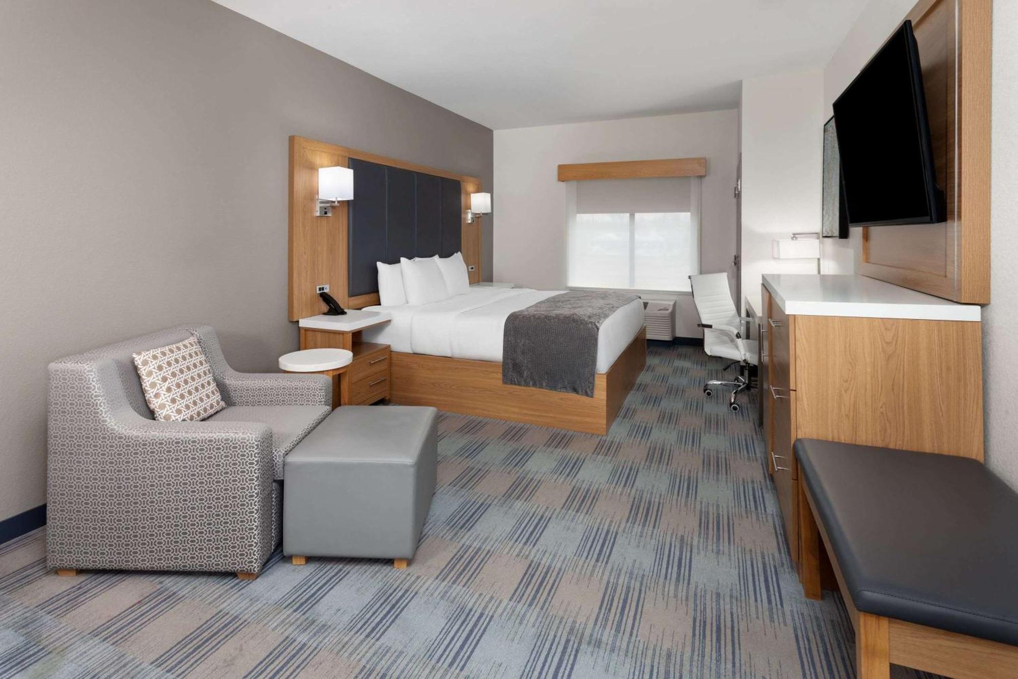 La Quinta Inn & Suites By Wyndham Coralville Iowa City ภายนอก รูปภาพ